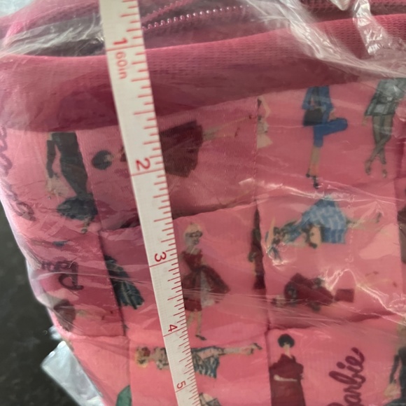 Harvey’s Seat belt bag: BARBIE “all dolled up” seat belt bag tote bag - Picture 6 of 7